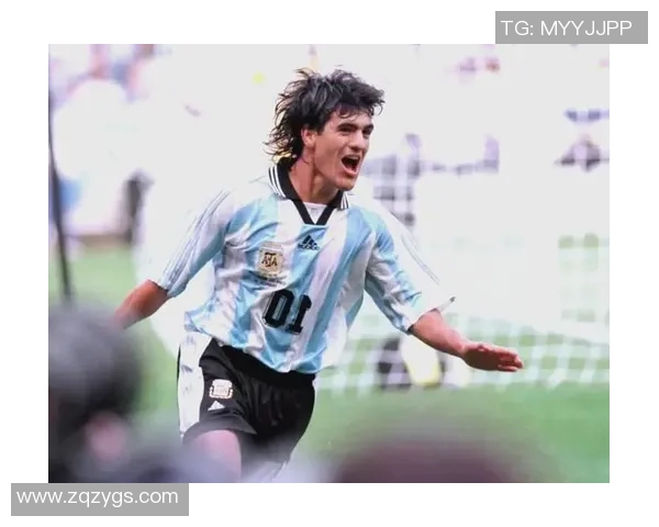 探索那些鲜为人知的足球明星及他们的传奇故事与成就